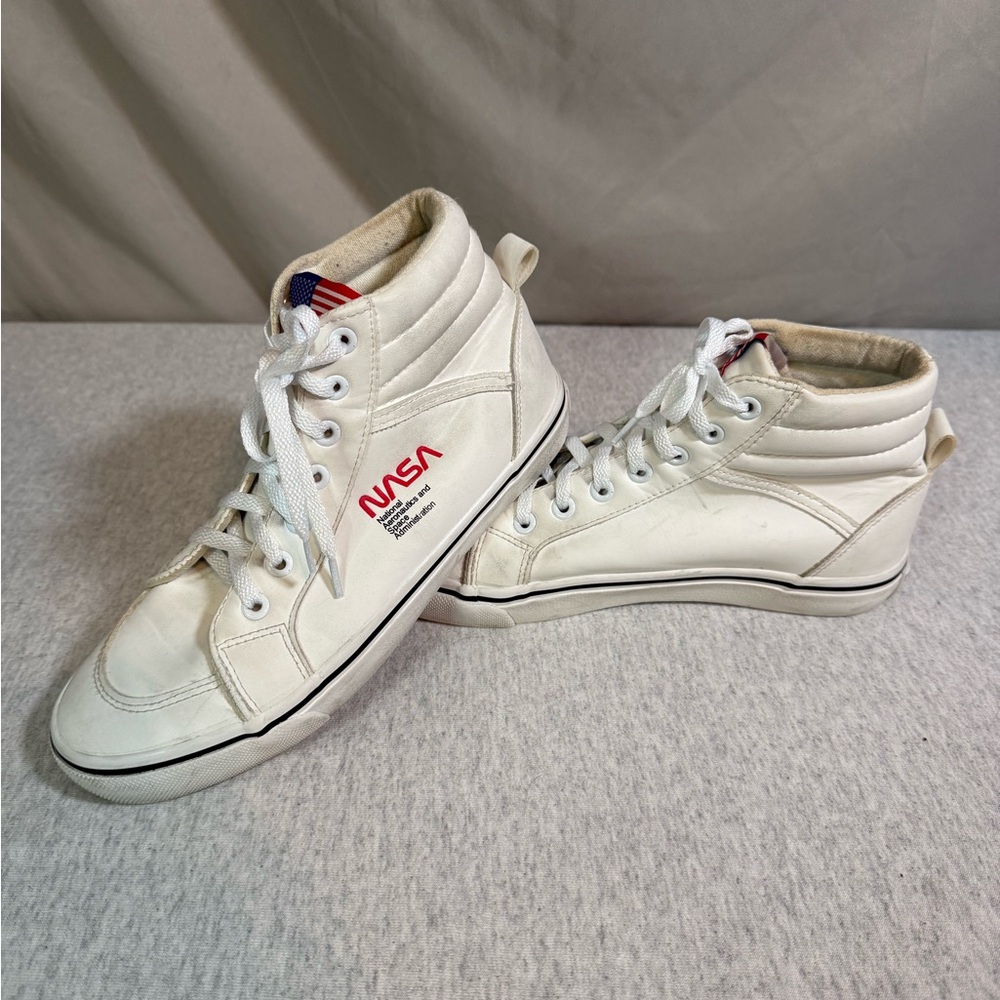 Vans‎ x NASA High-Top Sneakers 🚀👟